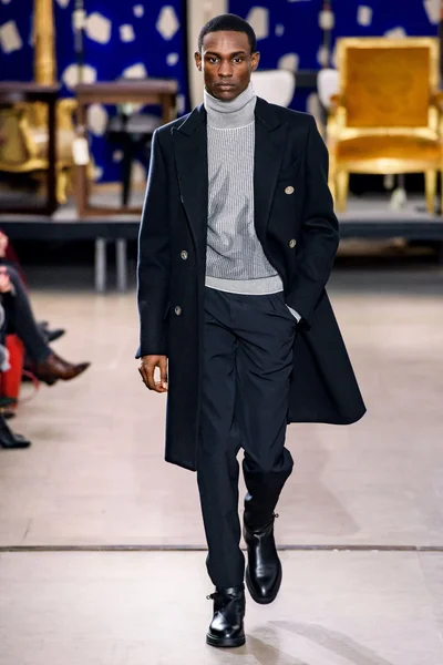 Look 42